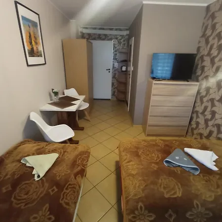 El Jan - Zadzwon! Homestay Pobierowo